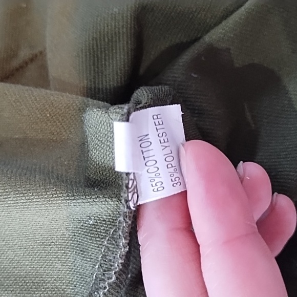 Army green jumpsuit with pockets - Picture 4 of 4